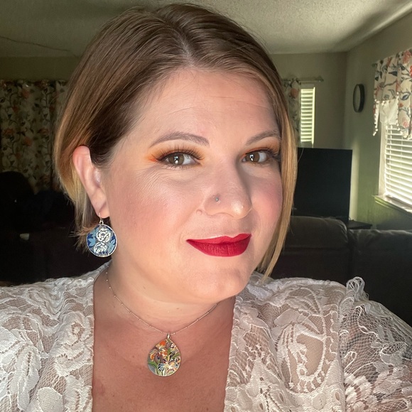 Meet your Posher, Paige - Picture 6 of 16